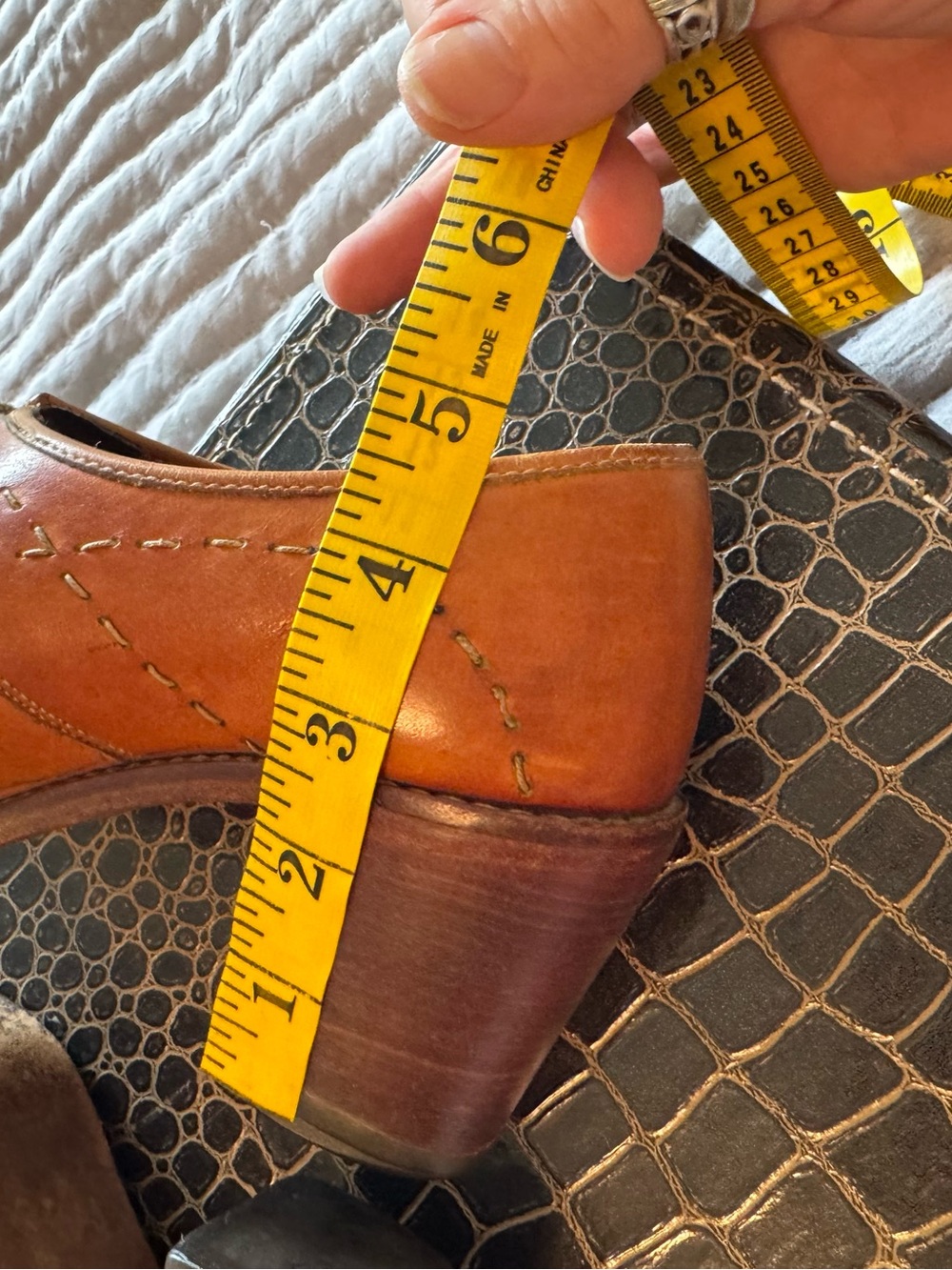 Vintage Buskens Women’s Brown Leather Lace-Up Heeled Oxfords - Picture 5 of 10
